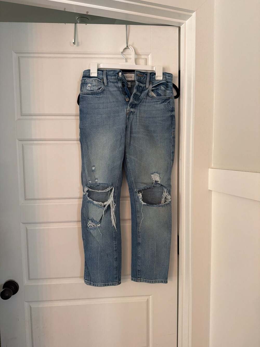 FRAME Le Original High-Rise Straight Leg Distressed Jeans in Glacier Destruct